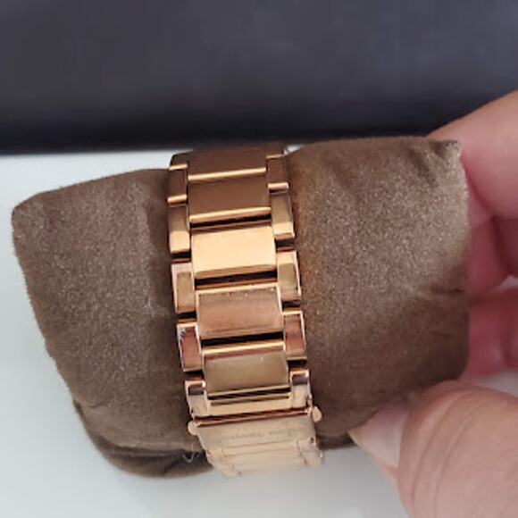 Michael Kors Women's Parker Rose Gold Chronograph Watch with Crystals MK5491 - Picture 10 of 12